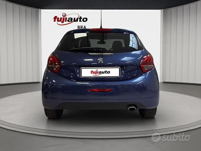 Gebraucht Peugeot 208 GT-line 110 PS (80 kW) 2016 Grau Kleinwagen