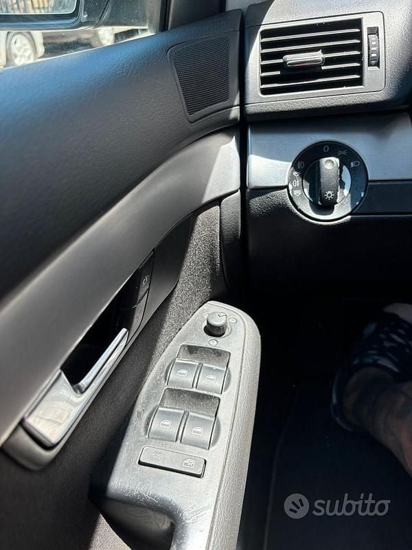 Usata Audi A4 140 CV (102 kW) 2006 Nero Station wagon