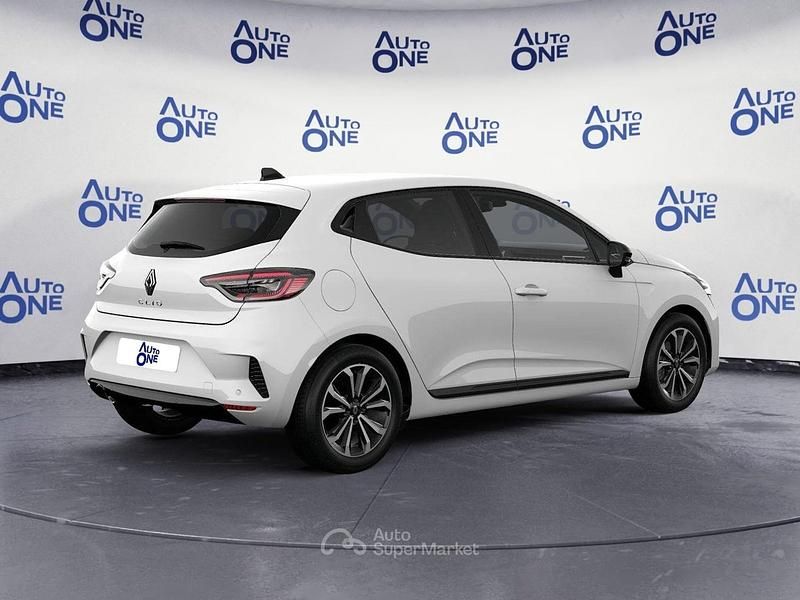 Nuova Renault Clio V Evolution 101 CV (74 kW) 2025 Nero Berlina