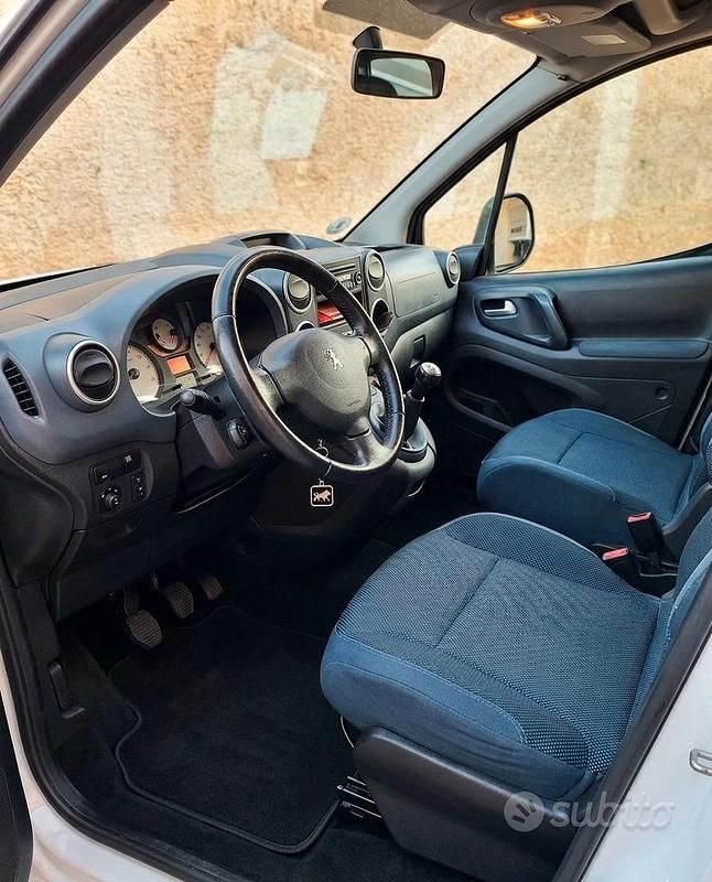 Usata Peugeot Partner 92 CV (67 kW) 2014 Bianco Monovolume