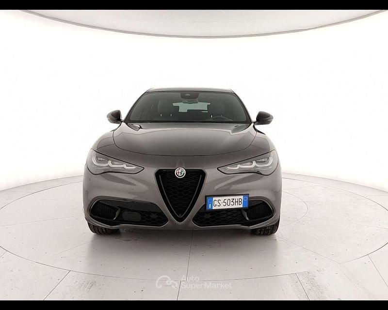 Usata Alfa Romeo Stelvio Sprint 160 CV (117 kW) 2024 Nero SUV