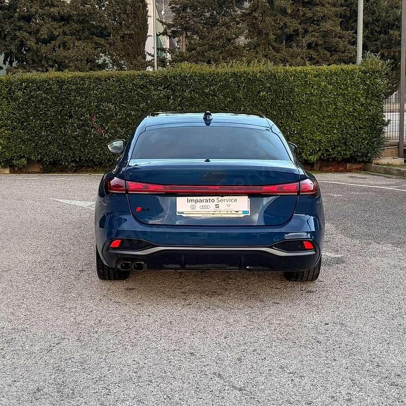 Usata Audi A5 Edition .1 204 CV (150 kW) 2024 Blu ascari metallizzato Berlina