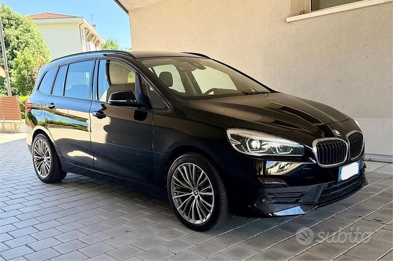 Usata BMW 218 150 CV (110 kW) 2020 Nero Station wagon