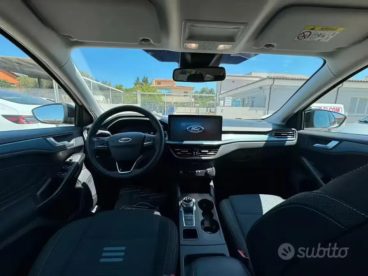 Usata Ford Focus Active 120 CV (88 kW) 2022 Bianco Station wagon