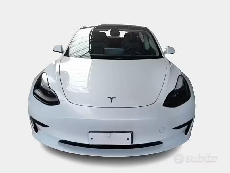 Usata Tesla Model 3 Standard Range 208 kW (283 CV) 2021 Bianco Berlina