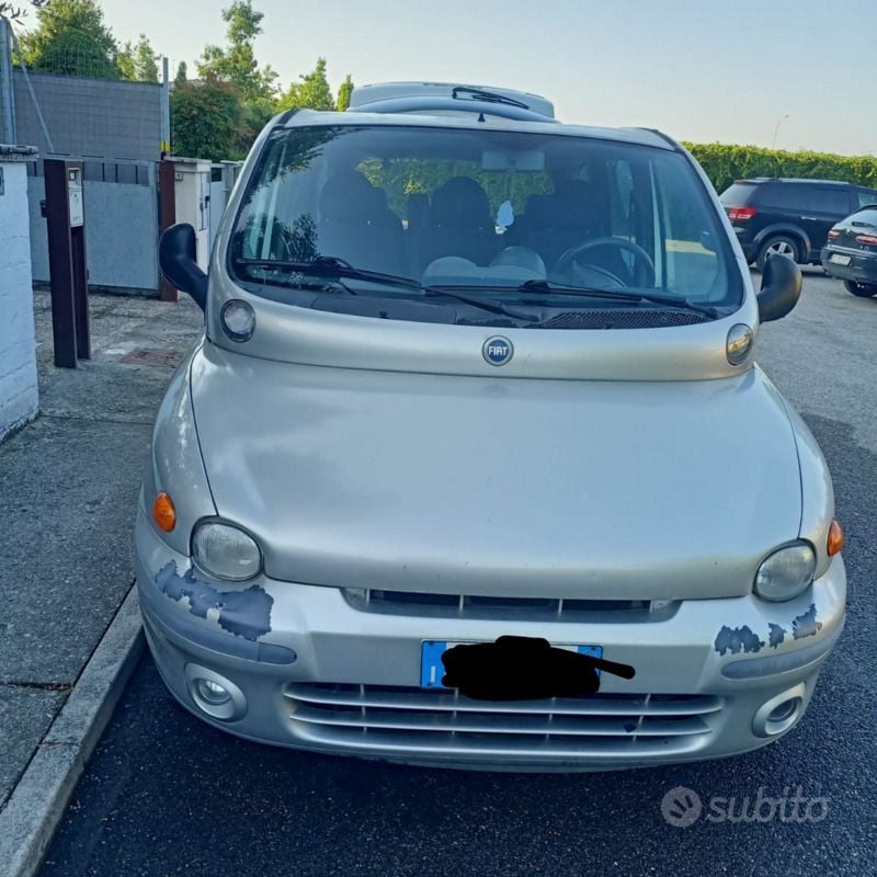 Usata Fiat Multipla 116 CV (85 kW) 2002 Grigio Monovolume