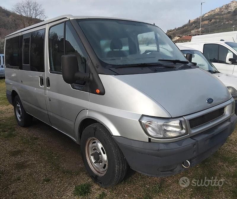 Usata Ford Transit 119 CV (87 kW) 2001 Grigio Berlina
