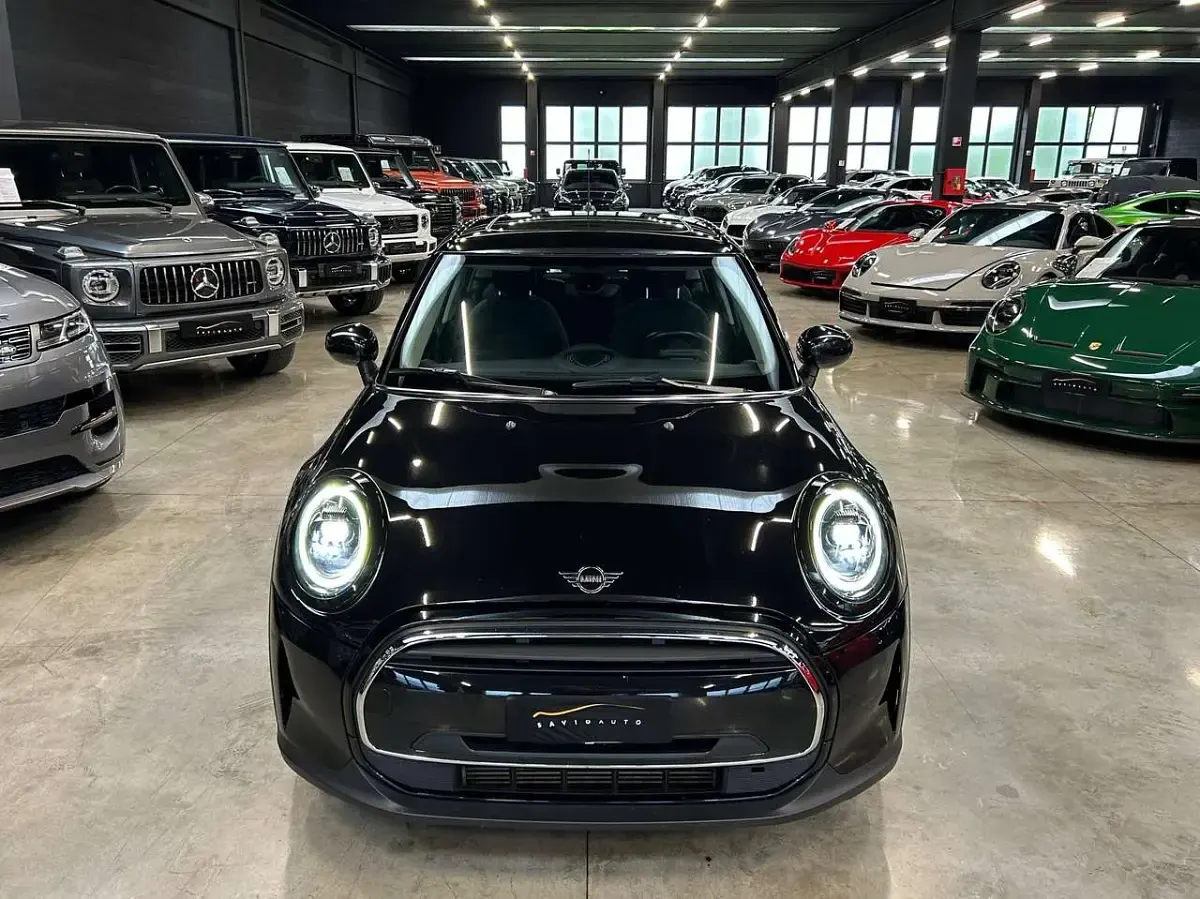 Usata Mini ONE 75 CV (55 kW) 2021 Nero Utilitaria