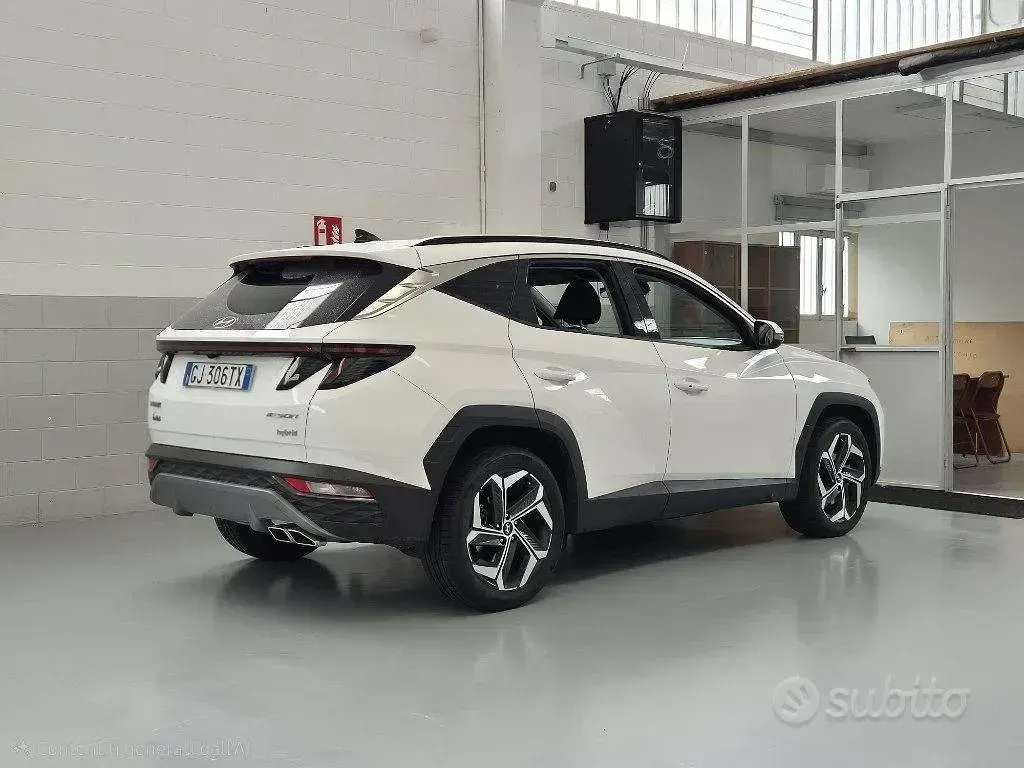 Käytetty Hyundai Tucson 179 HP (131 kW) 2022 Valkoinen Katumaasturi