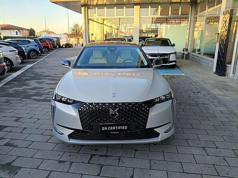 Usata DS Automobiles DS4 131 CV (96 kW) 2024 Grigio cristallo/tetto nero Berlina