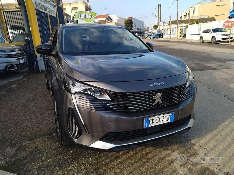 Usata Peugeot 3008 Allure 131 CV (96 kW) 2022 Grigio SUV