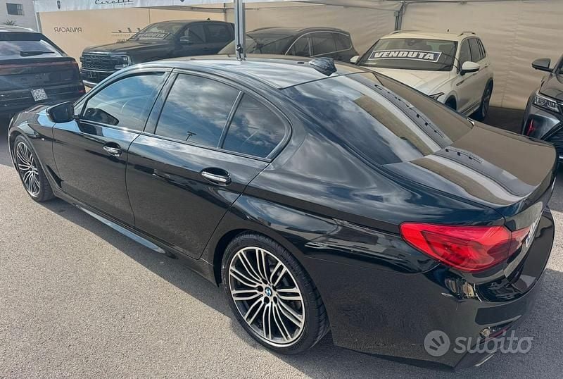 Nero Usata 2018 BMW 520 M Sport Tre volumi | 24.900 € (Buon prezzo) - Immagine 1/4