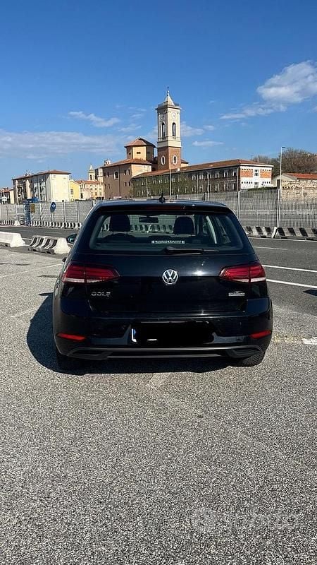 Usata VW Golf VII 85 CV (62 kW) 2018 Nero Berlina