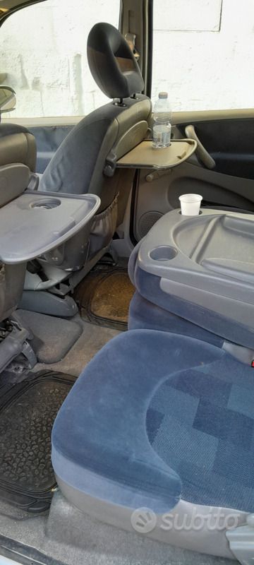 Usata Citroën Xsara 109 CV (80 kW) 2004 Grigio Monovolume