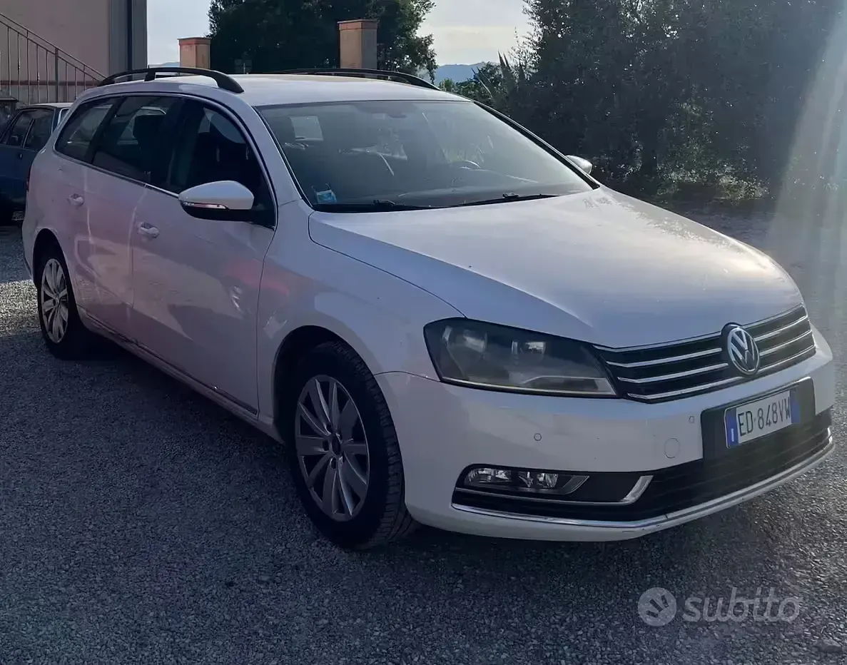 Usata VW Passat 105 CV (77 kW) 2012 Bianco Station wagon