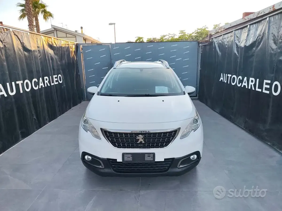 Usata Peugeot 2008 75 CV (55 kW) 2016 Bianco SUV