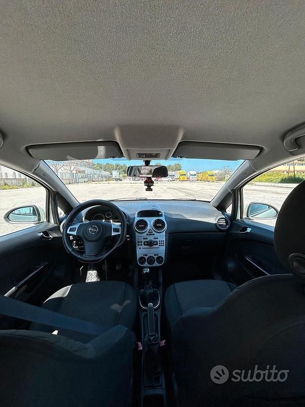 Usata Opel Corsa 75 CV (55 kW) 2013 Utilitaria