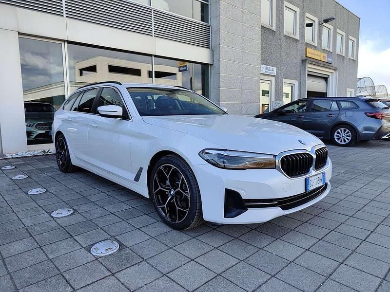 Usata BMW 520 190 CV (139 kW) 2022 Bianco Station wagon