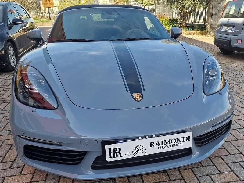 Usata Porsche 718 Boxster Edition 300 CV (220 kW) 2024 Grigio artico Cabrio