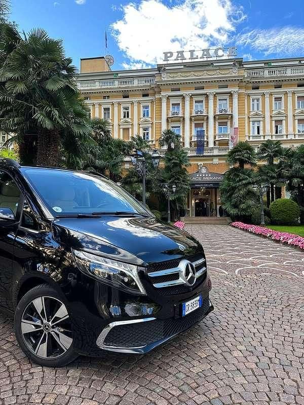 Usata Mercedes V300 Premium 239 CV (175 kW) 2023 Monovolume