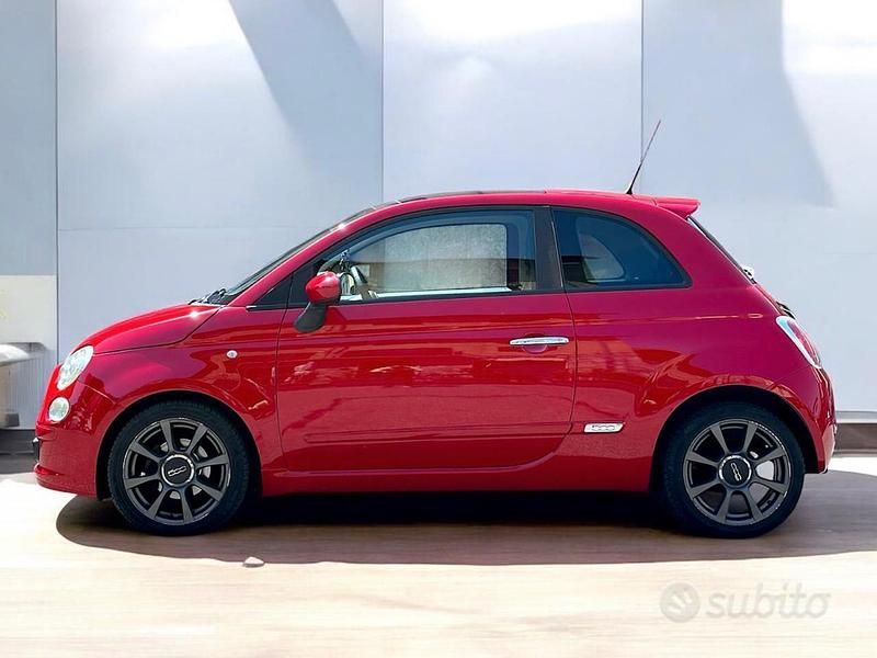 Usata Fiat 500 Lounge 85 CV (62 kW) 2010 Rosso Utilitaria