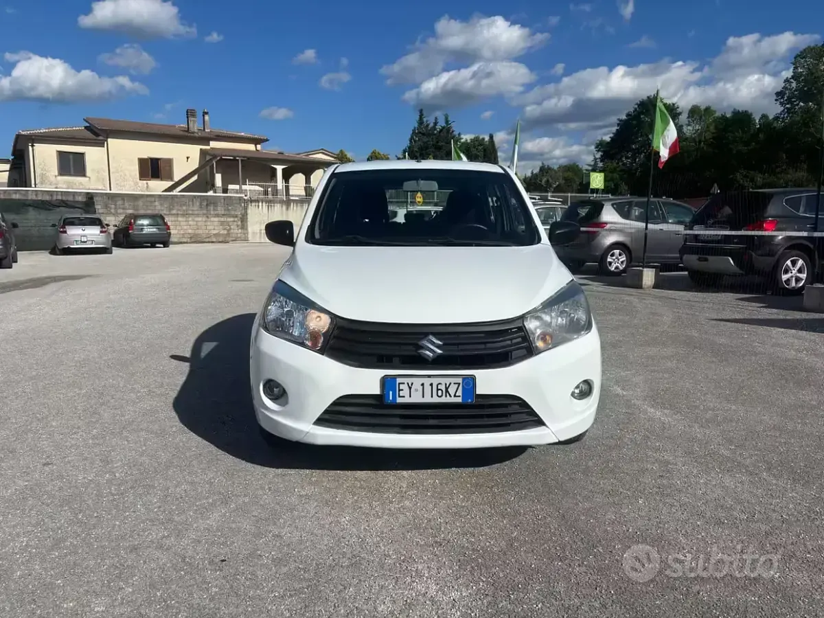 Usata Suzuki Celerio Style 68 CV (50 kW) 2015 Bianco Utilitaria