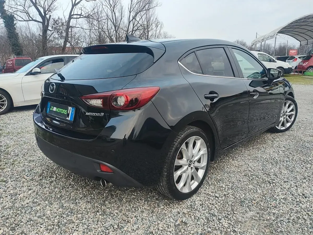 Usata Mazda 3 105 CV (77 kW) 2017 Nero Berlina