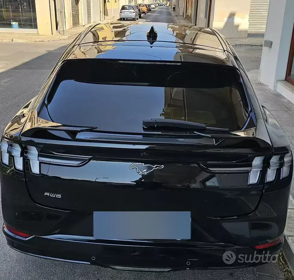 Usata Ford Mustang 169 CV (124 kW) 2021 Nero Station wagon