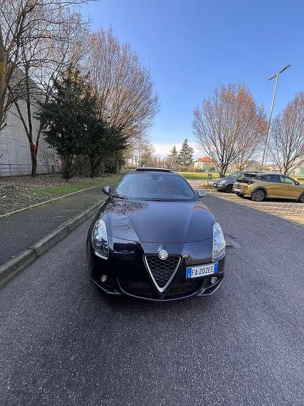 Usata Alfa Romeo Giulietta Quadrifoglio Verde 241 CV (177 kW) 2015 Nero Utilitaria