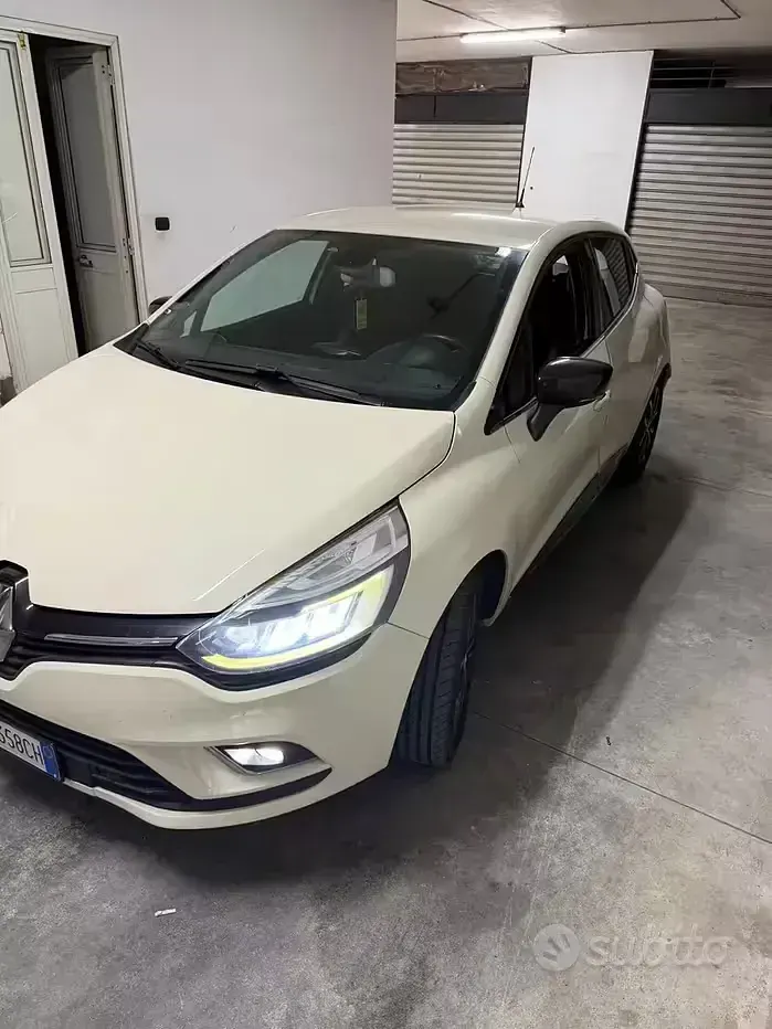Usata Renault Clio IV 90 CV (66 kW) 2018 Berlina
