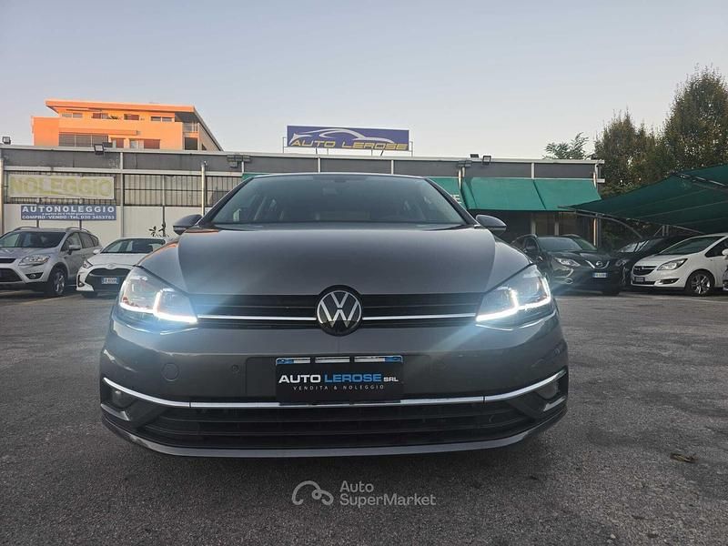 Usata VW Golf VII 150 CV (110 kW) 2017 Gray Berlina