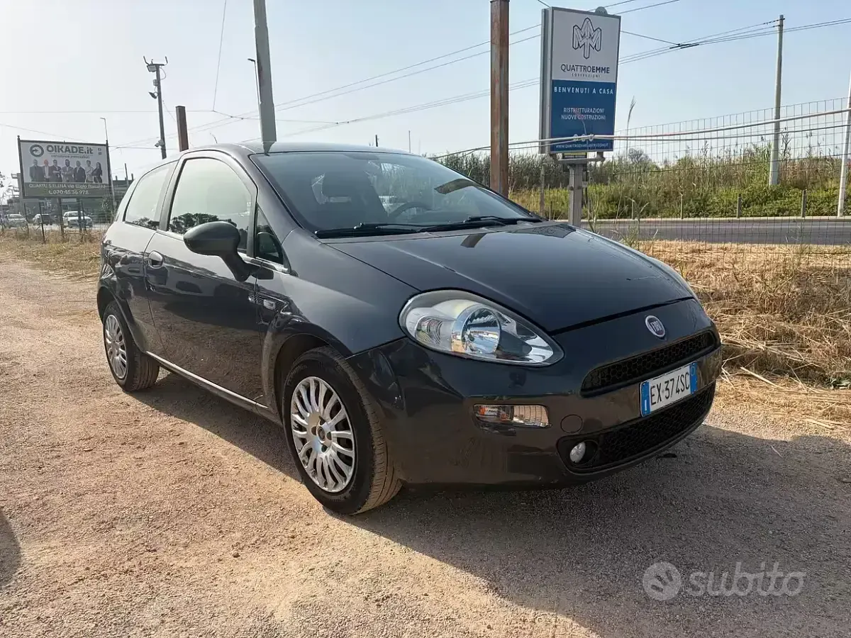 Usata Fiat Punto 69 CV (50 kW) 2015 Grigio Utilitaria