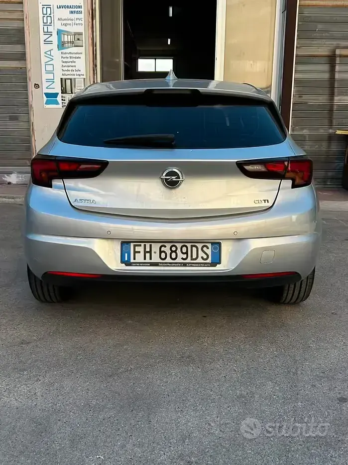 Occasion Opel Astra Dynamic 110 ch (80 kW) 2017 Berline