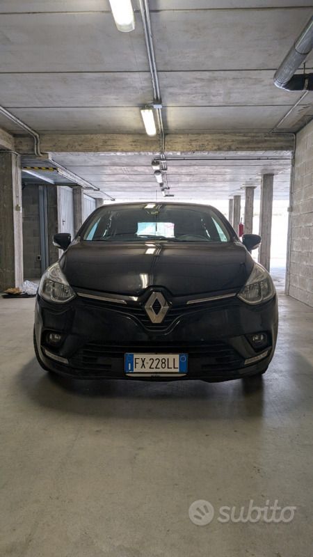 Nero Usata 2019 Renault Clio IV Due volumi | 9800 € - Immagine 1/4