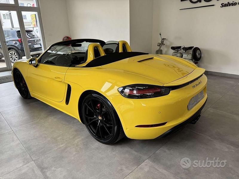 Usata Porsche 718 Boxster 350 CV (257 kW) 2017 Grigio Cabrio