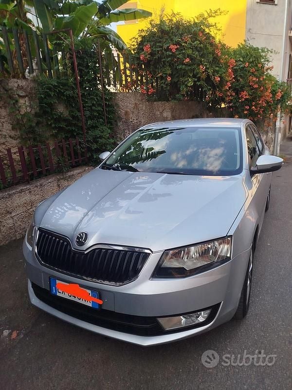 Usata 2015 Skoda Octavia Tre volumi | 6100 € (Ottimo prezzo) - Immagine 1/4