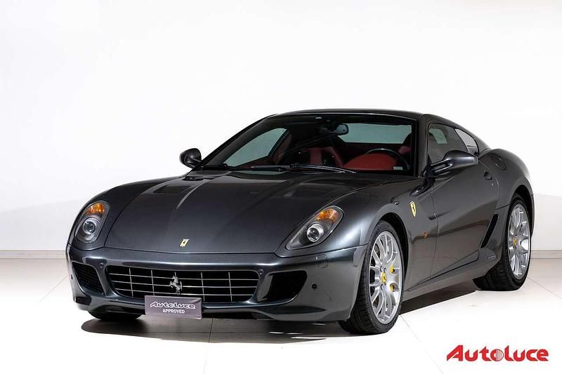 Usata Ferrari 599 620 CV (456 kW) 2008 Grigio silverstone Coupé