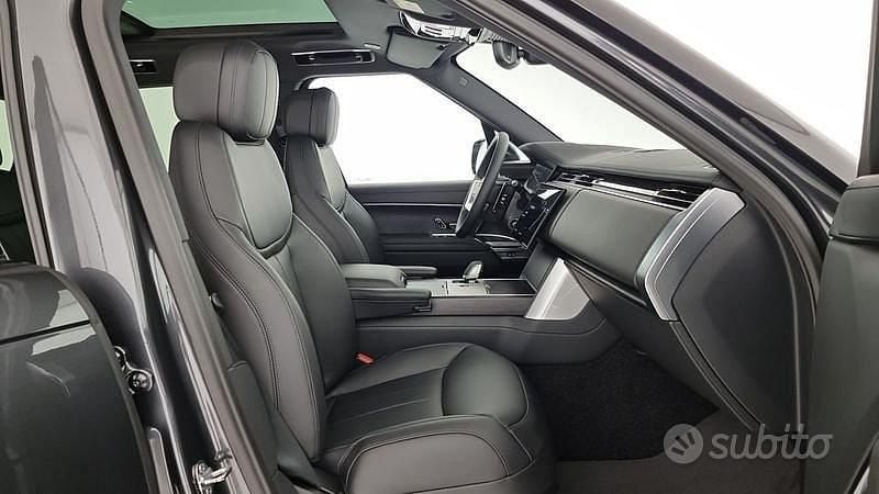 Nuova Land Rover Range Rover HSE 460 CV (338 kW) 2025 Nero SUV
