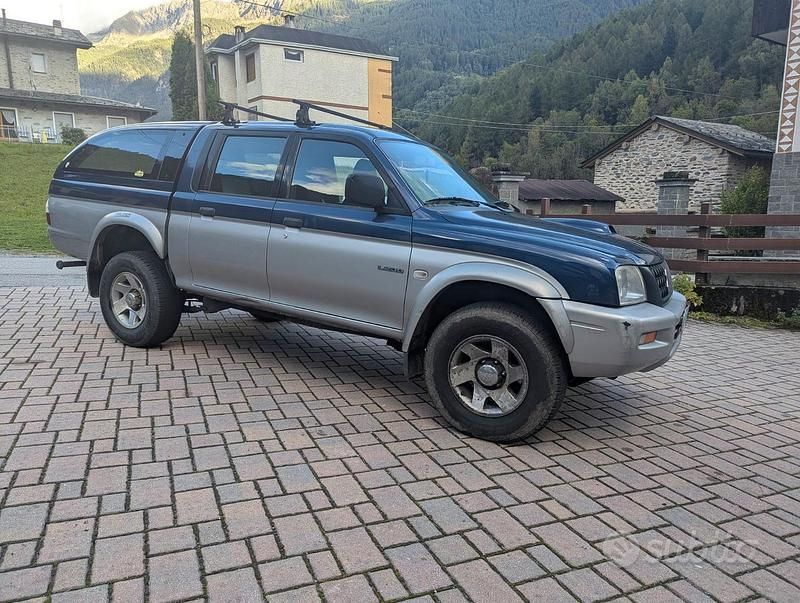 Usata Mitsubishi L200 116 CV (85 kW) 2003 Blu/azzurro Pick-up