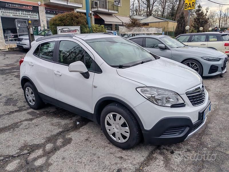 Usata Opel Mokka S 116 CV (85 kW) 2013 Bianco SUV