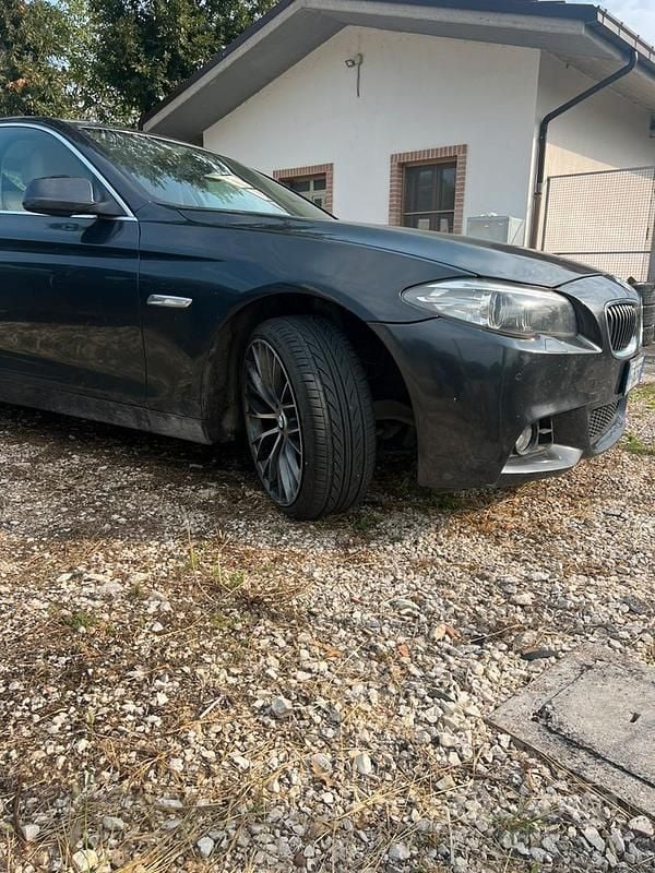 Usata BMW 520 184 CV (135 kW) 2011 Grigio Berlina