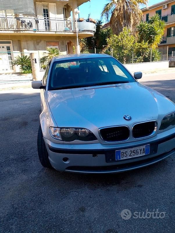 Usata 2002 BMW 2002 Tre volumi | 600 € - Immagine 1/4