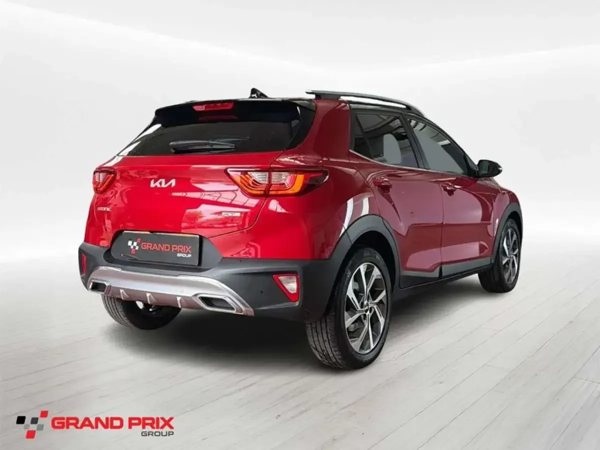 Usata Kia Stonic GT-Line 101 CV (74 kW) 2023 Rosso SUV