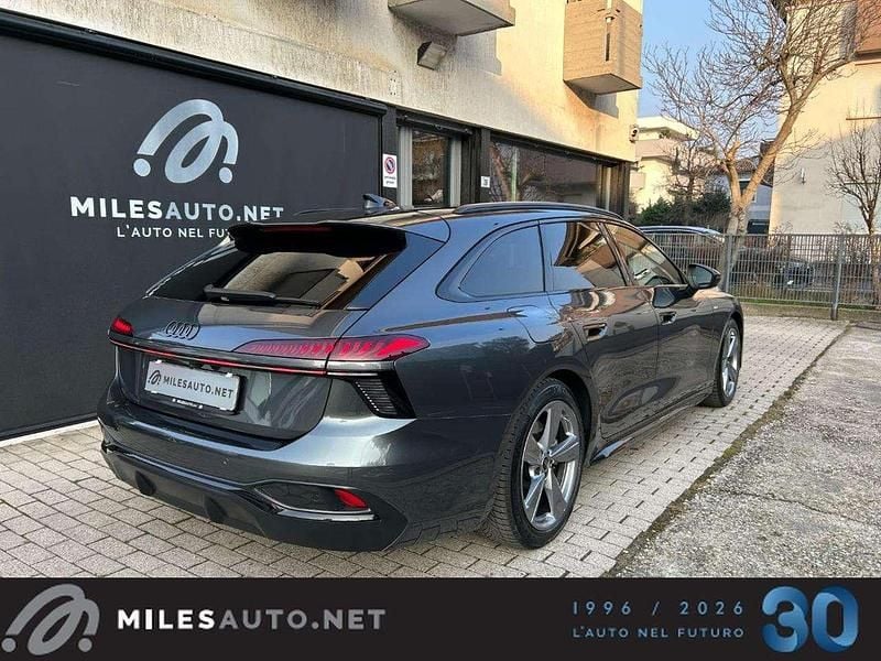 Usata Audi A6 Ambiente 204 CV (150 kW) 2025 Grigio scuro Station wagon