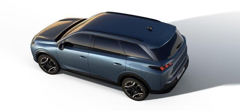 Usata Peugeot 5008 Allure 169 kW (230 CV) 2024 Blu / metallizzato Monovolume