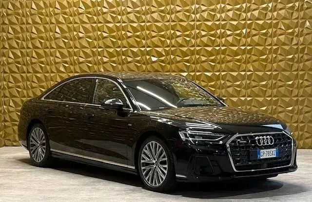 Usata Audi A8L S-Line 286 CV (210 kW) 2023 Nero Berlina
