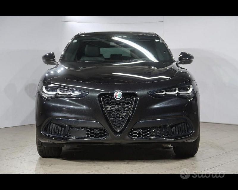 Nero Nuova 2025 Alfa Romeo Stelvio Veloce SUV | 50.490 € (Buon prezzo) - Immagine 1/4