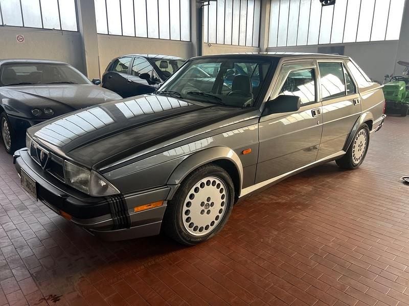 Käytetty Alfa Romeo 75 155 HP (114 kW) 1989 Sedan