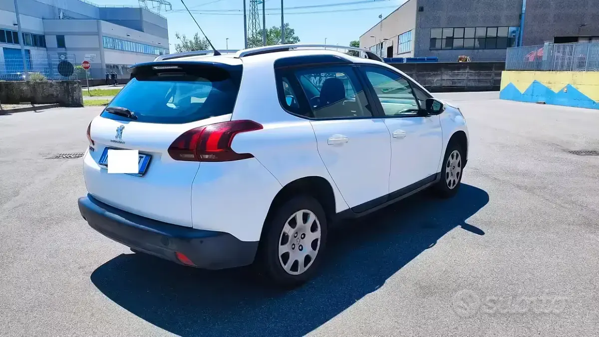 Usata Peugeot 2008 Allure 82 CV (60 kW) 2018 Bianco SUV
