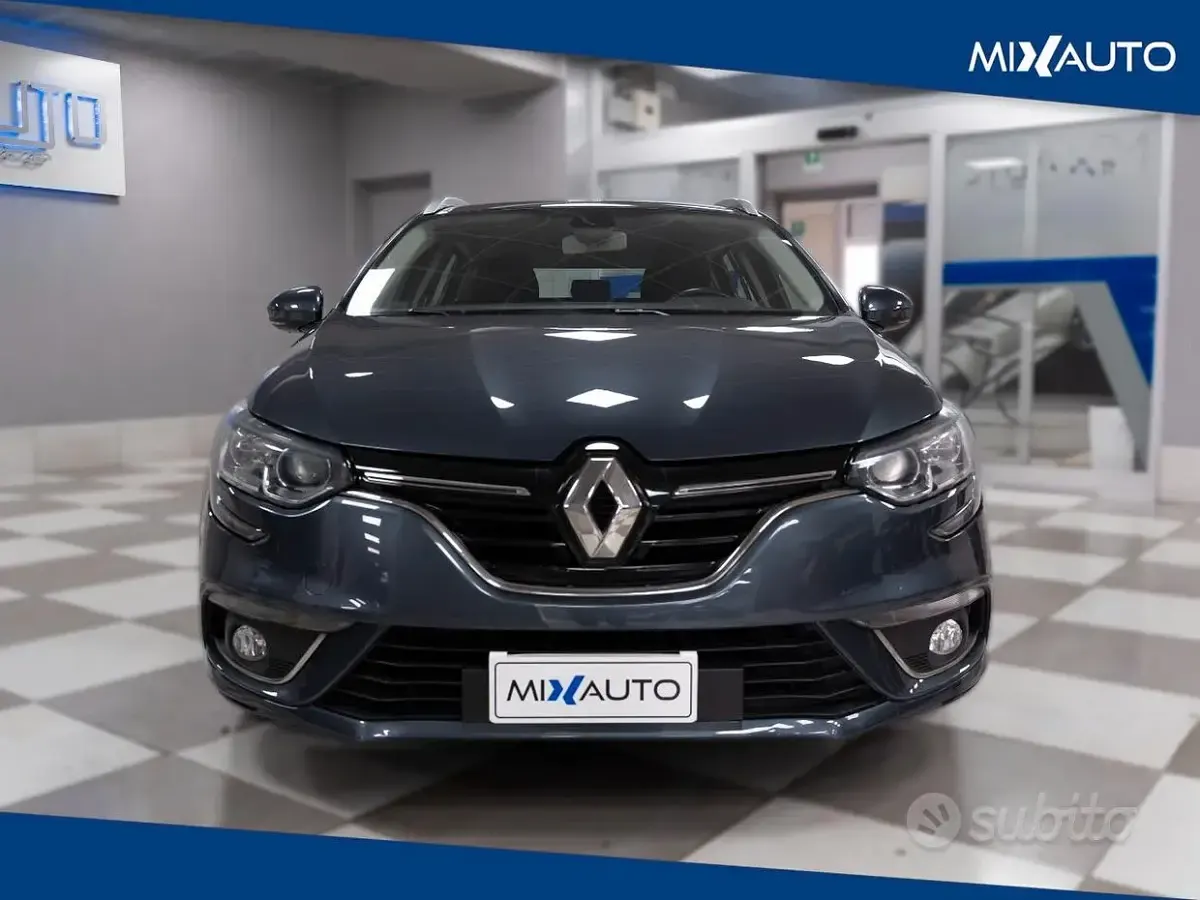 Usata Renault Mégane GrandTour Business 110 CV (80 kW) 2018 Grigio Station wagon